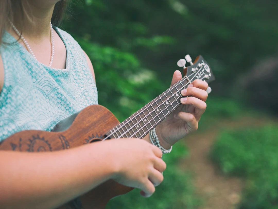 Compact Ukuleles and Kalimbas for New Musicians